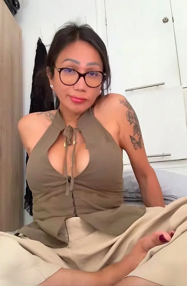 Camille goddess j ai expérience avec les débutantes, escort trans Paris