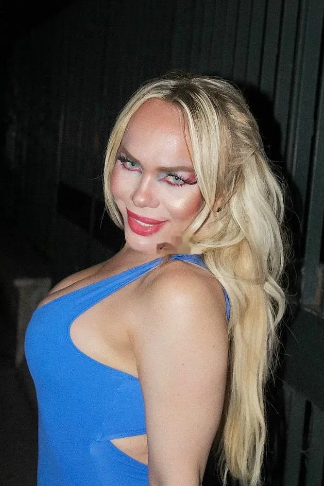 Victoria ruinart, escort trans Saint-Tropez
